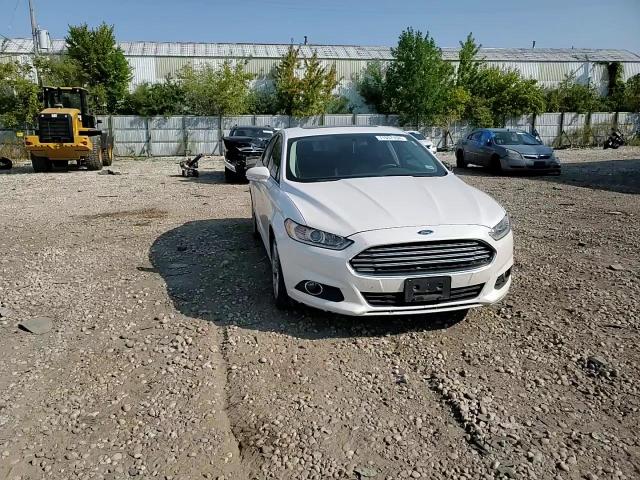 3FA6P0HD0FR124684 2015 Ford Fusion Se