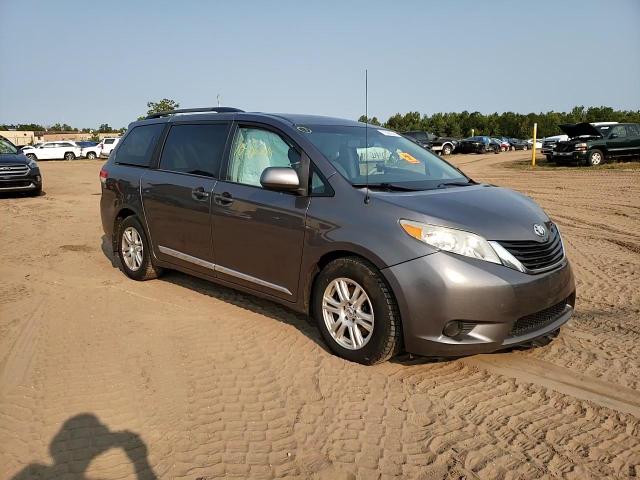 2011 Toyota Sienna Le VIN: 5TDJK3DC3BS025057 Lot: 70586244