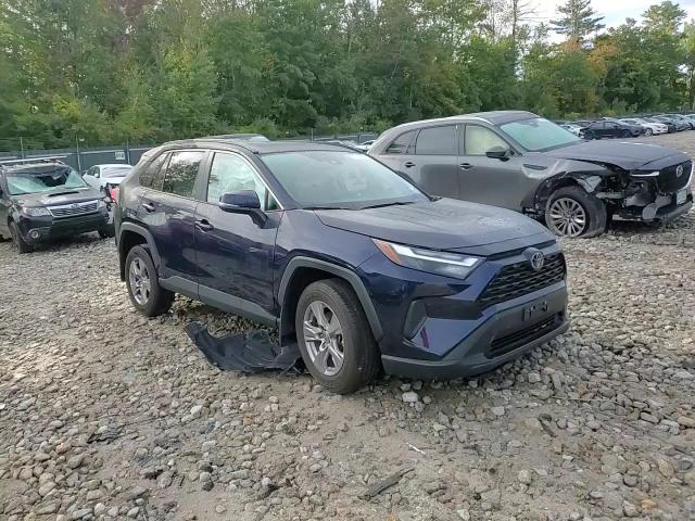 2023 Toyota RAV 4 - Image 11