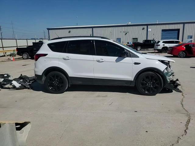 1FMCU0GD8KUA55958 2019 Ford Escape Se