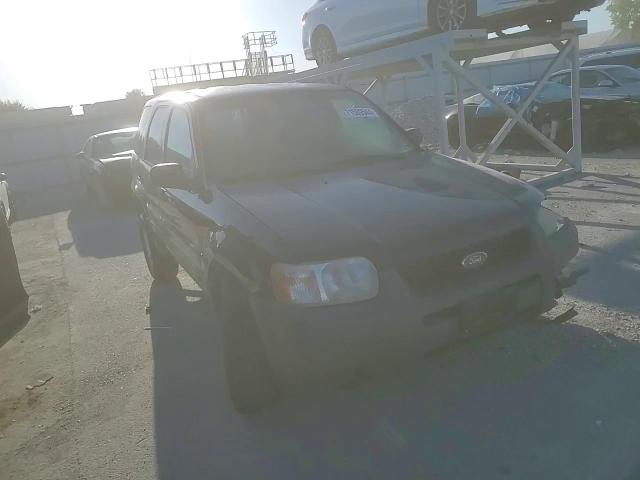 1FMYU921X4KA14947 2004 Ford Escape Xls