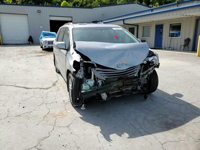 2011 Toyota Sienna Xle VIN: 5TDYK3DCXBS131620 Lot: 71404154