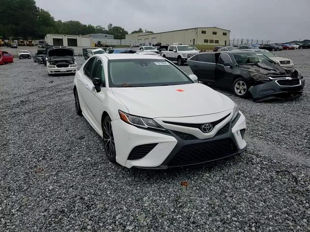 2018 Toyota Camry L VIN: JTNB11HK2J3048869 Lot: 73278644