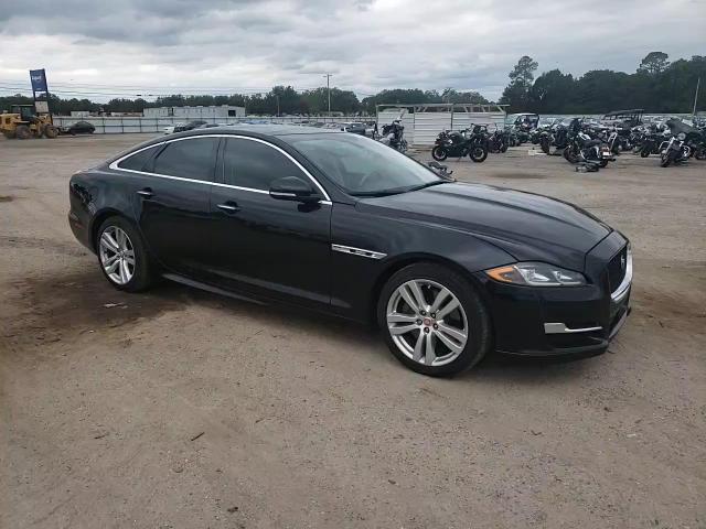 2017 Jaguar Xj VIN: SAJWA1C73H8W10544 Lot: 70025724