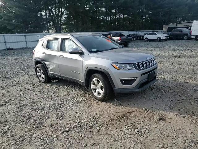 2019 Jeep Compass Latitude VIN: 3C4NJDBB6KT847054 Lot: 72022384