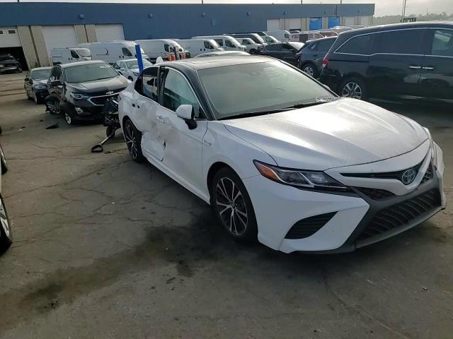 4T1B21HK4JU509917 2018 Toyota Camry Hybrid