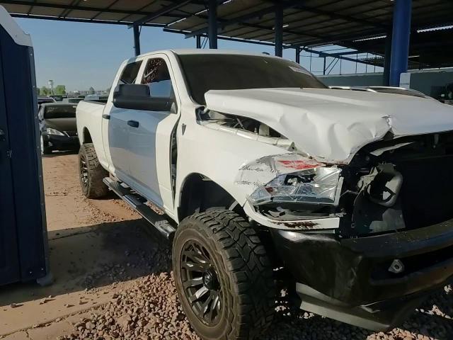 2018 Ram 2500 St VIN: 3C6UR5CLXJG418905 Lot: 70842534