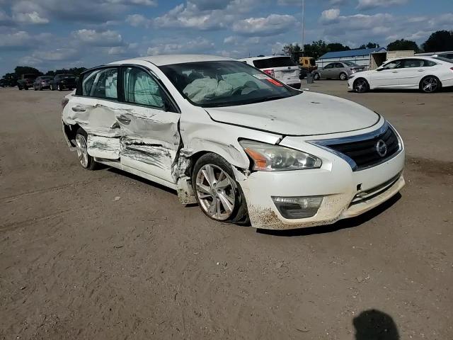 2013 Nissan Altima - Image 11