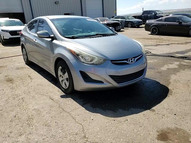 2016 Hyundai Elantra Se VIN: 5NPDH4AE0GH666025 Lot: 73565334