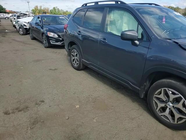 2023 Subaru Forester Premium VIN: JF2SKAEC8PH457194 Lot: 73662114