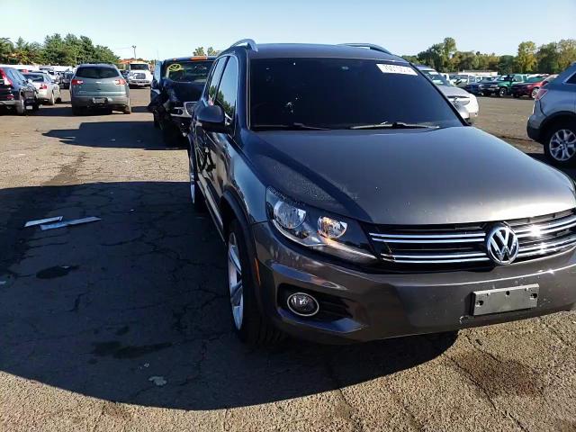 2016 Volkswagen Tiguan S VIN: WVGBV7AX6GW052539 Lot: 70010574