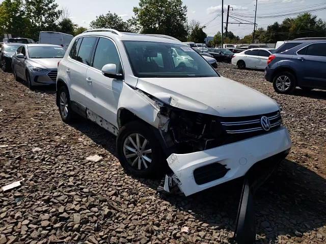 WVGSV7AX7HK003973 2017 Volkswagen Tiguan Wolfsburg