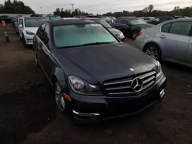 2014 Mercedes-Benz C 300 4Matic VIN: WDDGF8AB4ER305635 Lot: 72915784