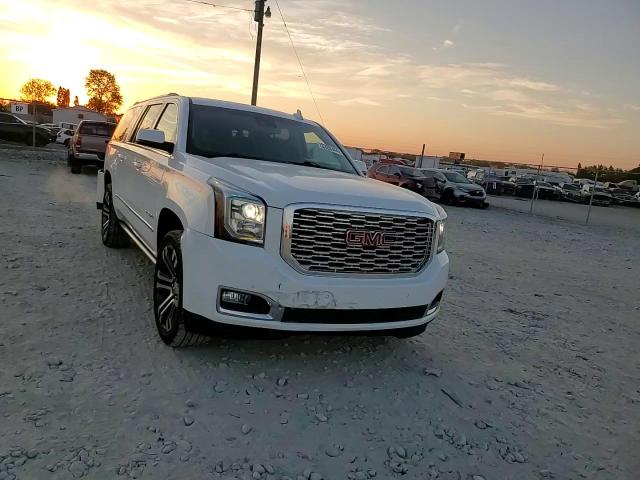 2018 GMC Yukon Xl Denali VIN: 1GKS2HKJ7JR117499 Lot: 72320344