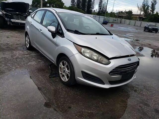 2016 Ford Fiesta Se VIN: 3FADP4BJ6GM122322 Lot: 68426614