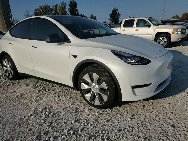 2021 Tesla Model Y VIN: 5YJYGAEE1MF145242 Lot: 71789844