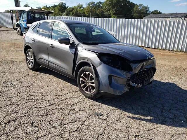 2021 Ford Escape Se VIN: 1FMCU9G66MUB10920 Lot: 70074344