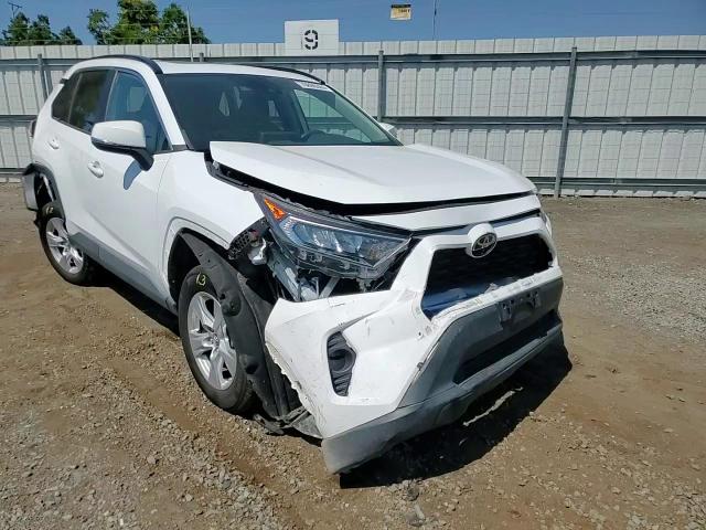 2019 Toyota Rav4 Xle VIN: 2T3W1RFV3KW009370 Lot: 70896504