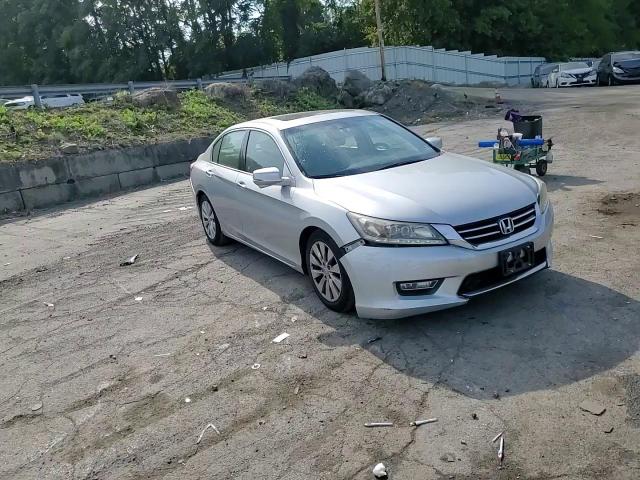 1HGCR3F99DA007444 2013 Honda Accord Touring