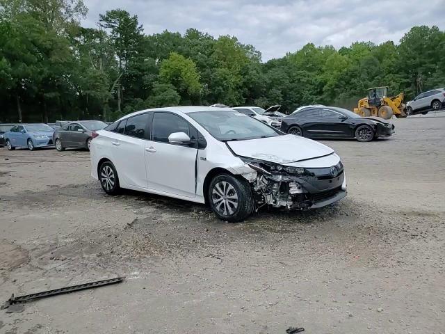 2021 Toyota Prius Prime Le VIN: JTDKAMFP7M3180275 Lot: 72113914