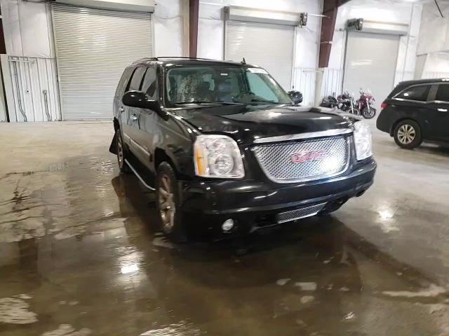 2009 GMC Yukon Denali VIN: 1GKFK03269R291585 Lot: 73377164