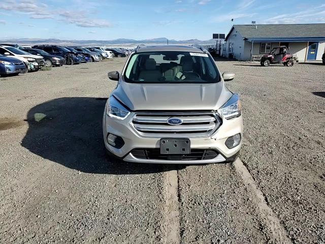 1FMCU9J99JUA36391 2018 Ford Escape Titanium