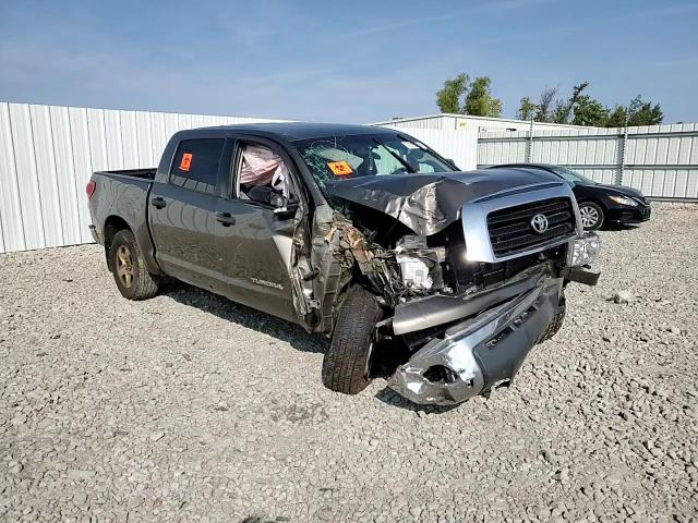 2008 Toyota Tundra Crewmax VIN: 5TFDV541X8X055383 Lot: 70789784