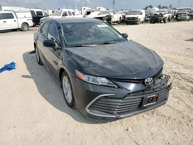 2021 Toyota Camry Le VIN: 4T1C11AK3MU593928 Lot: 71804274