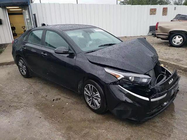 2024 Kia Forte Lx VIN: 3KPF24AD8RE811000 Lot: 73198764