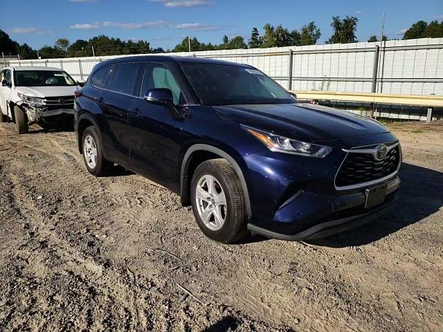 2020 Toyota Highlander - Image 11