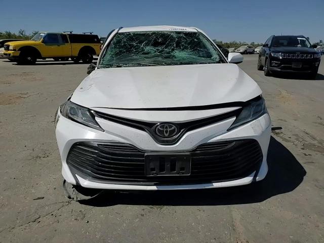 2019 Toyota Camry L VIN: 4T1B11HK9KU242178 Lot: 70917024