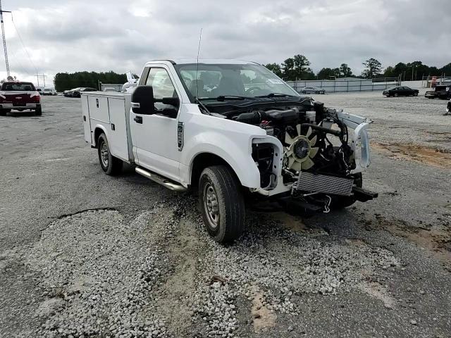 2018 Ford F250 Super Duty VIN: 1FDBF2A60JED06640 Lot: 70009184