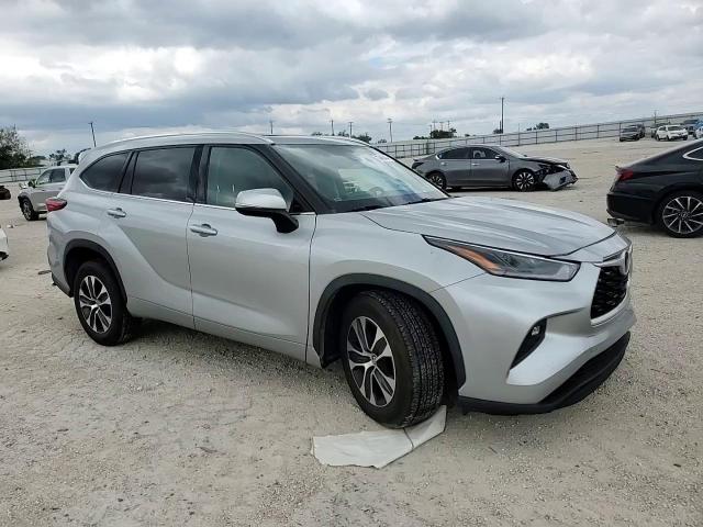 2021 Toyota Highlander Xle VIN: 5TDGZRAH5MS039635 Lot: 70469434