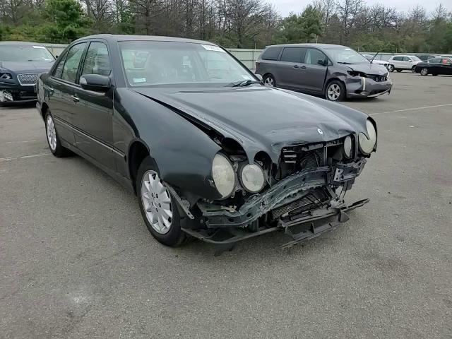 2001 Mercedes-Benz E 320 4Matic VIN: WDBJF82J91X060969 Lot: 71986544