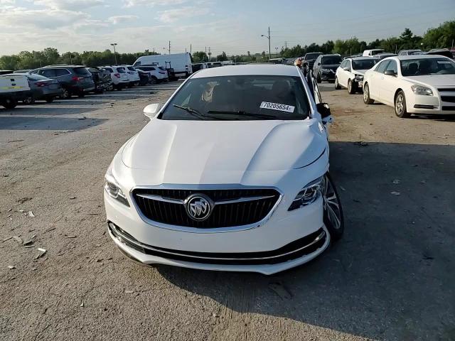 2017 Buick Lacrosse Essence VIN: 1G4ZP5SS8HU171366 Lot: 70205654