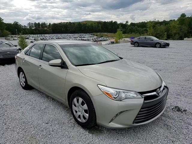 2015 Toyota Camry Le VIN: 4T1BF1FK5FU497114 Lot: 72363674