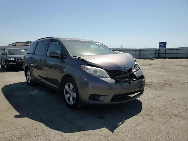 2015 Toyota Sienna Le VIN: 5TDKK3DC3FS577443 Lot: 72402384