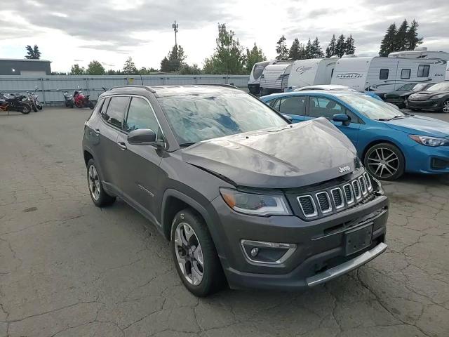 3C4NJDCB9JT442500 2018 Jeep Compass Limited