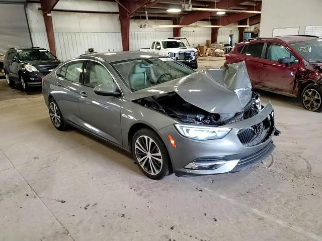 W04GP6SX4K1017950 2019 Buick Regal Essence