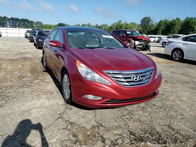 5NPEC4AC7CH381916 2012 Hyundai Sonata Se