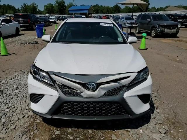 4T1B11HK4JU537493 2018 Toyota Camry L