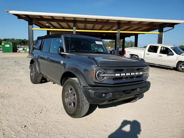 2022 Ford Bronco Base VIN: 1FMDE5BH0NLB39694 Lot: 72355564