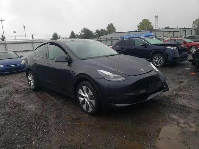 2024 Tesla Model Y VIN: 7SAYGDEE1RF080095 Lot: 71458264