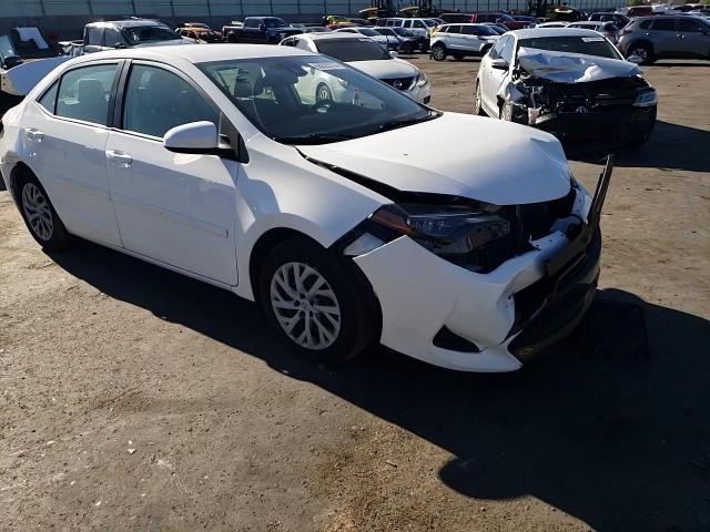 2018 Toyota Corolla L VIN: 2T1BURHE5JC984657 Lot: 68835714