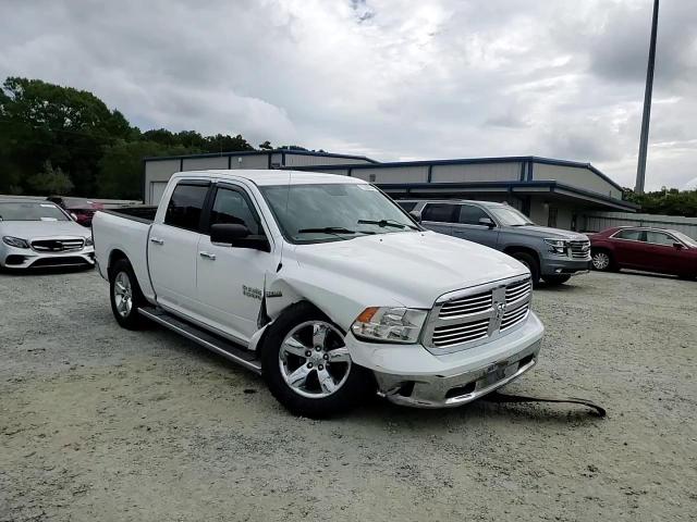 1C6RR6LT5FS570523 2015 Ram 1500 Slt