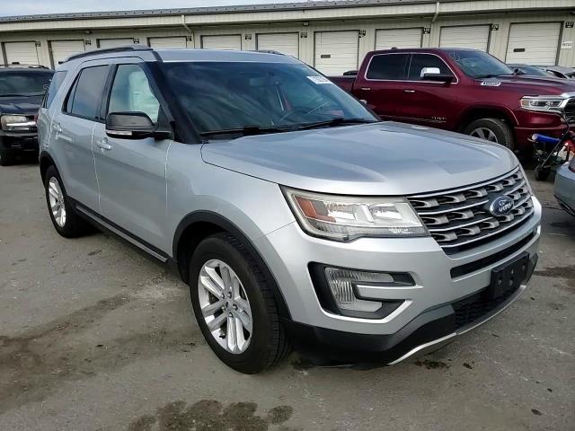 2017 Ford Explorer - Image 11