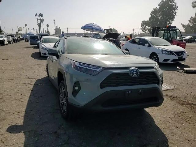 2022 Toyota Rav4 Xle Premium VIN: 4T3B6RFV6NU100590 Lot: 72699834