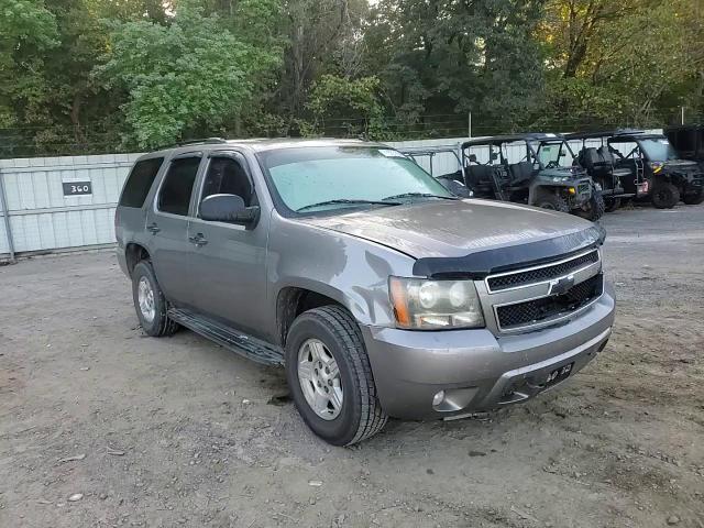 2008 Chevrolet Tahoe C1500 VIN: 1GNFC13C38R220664 Lot: 71973154