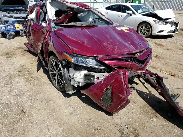 2018 Toyota Camry L VIN: 4T1B11HK7JU664724 Lot: 73325334