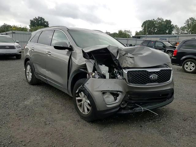 5XYPG4A30JG408858 2018 Kia Sorento Lx